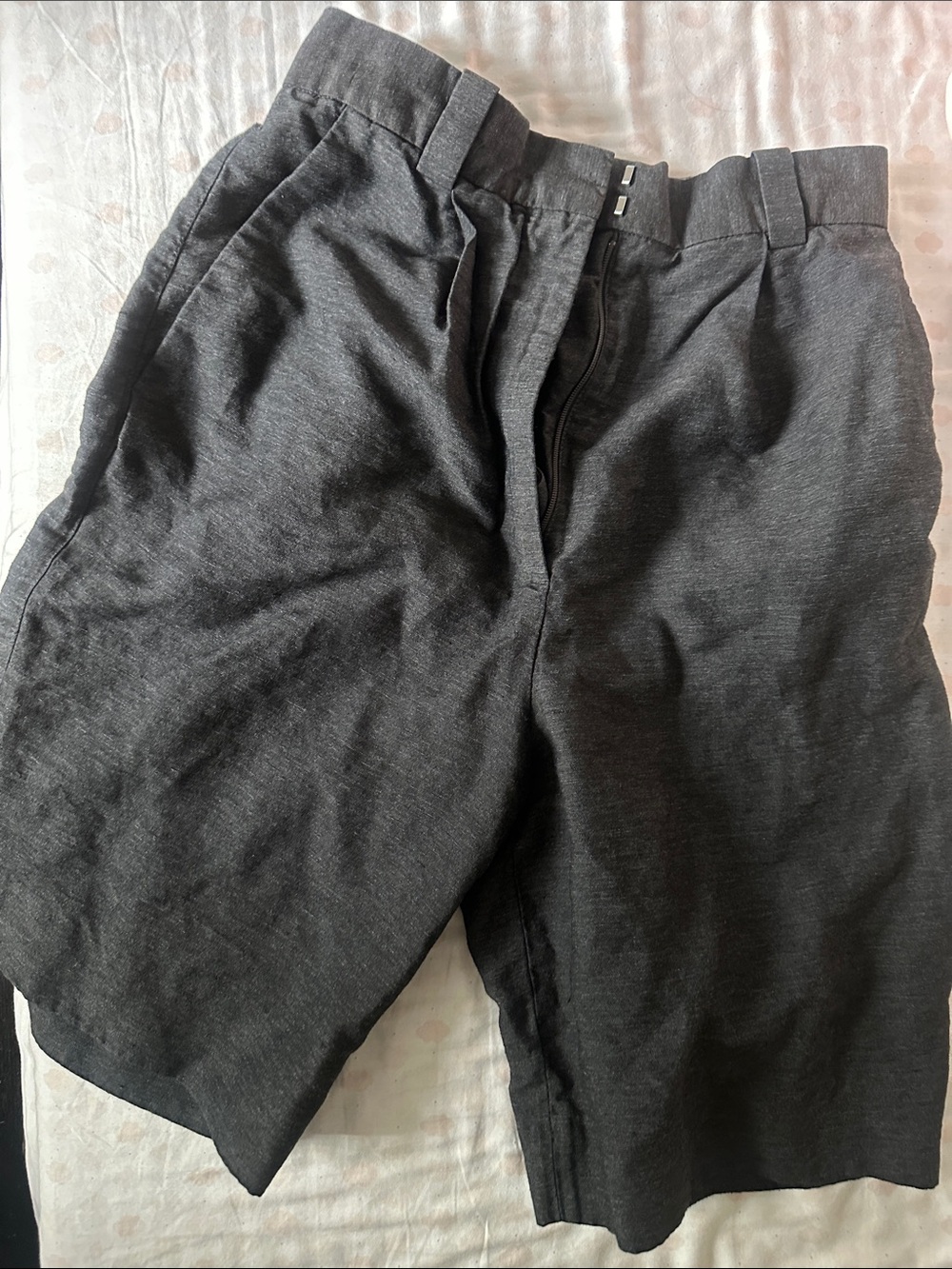 COS women'sCharcoal Grey Flat-Front Shorts